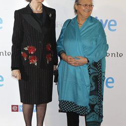 La Reina Sofía y Anne Perry en el estreno de 'Vicente Ferrer'