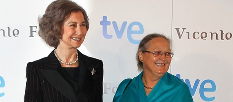 La Reina Sofía y Anne Perry en el estreno de 'Vicente Ferrer'