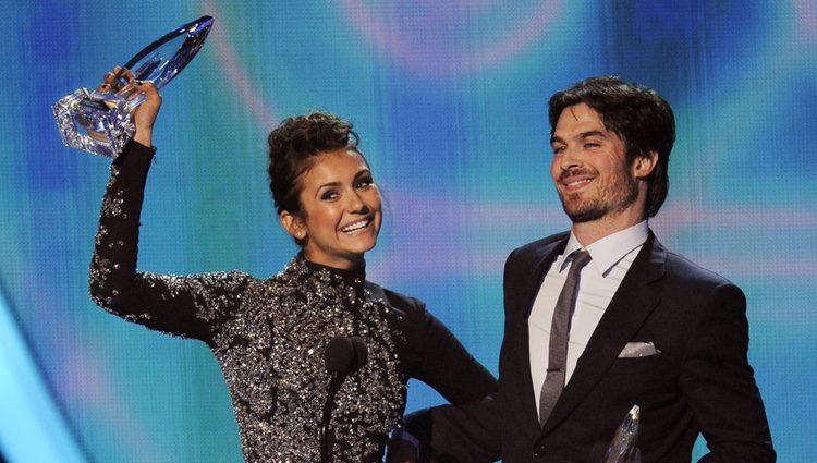 Ian Somerhalder y Nina Dobrev, pareja con más química de los People's Choice Awards 2014