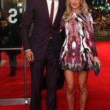 John Carew y Hofit Golan en la premiere de 'El lobo de Wall Street' en Londres