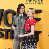 Peaches Geldof y Thomas Cohen en la premiere de 'El lobo de Wall Street' en Londres