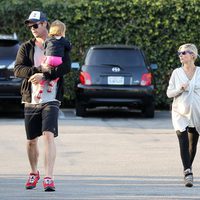 Elsa Pataky luce embarazo junto a Chris Hemsworth y su hija India Rose en Santa Monica