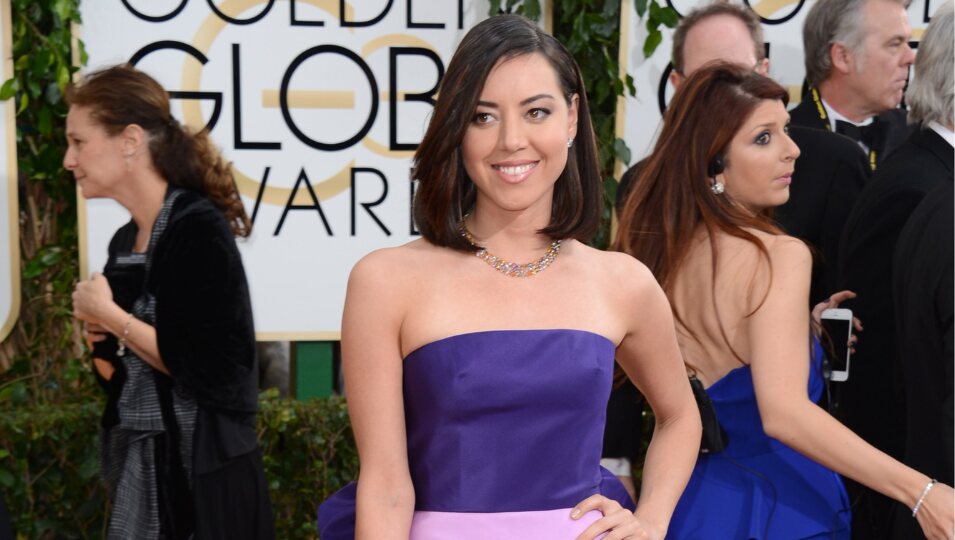 Aubrey Plaza en la alfombra roja de los Globos de Oro 2014