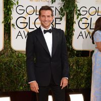 Bradley Cooper en la alfombra roja de los Globos de Oro 2014