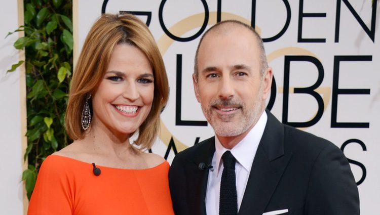 Matt Lauer y Savannah Guthrie en la alfombra roja de los Globos de Oro 2014