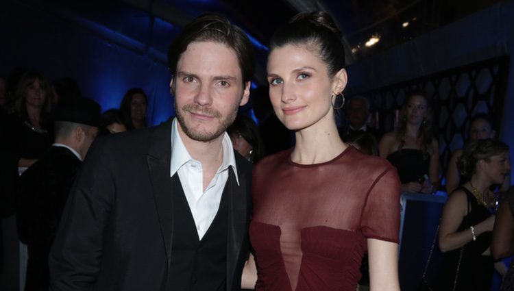 Daniel Brühl y Felicitas Rombold en la fiesta NBC tras los Globos de Oro 2014