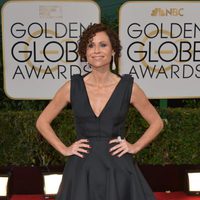 Minnie Driver en la alfombra roja de los Globos de Oro 2014