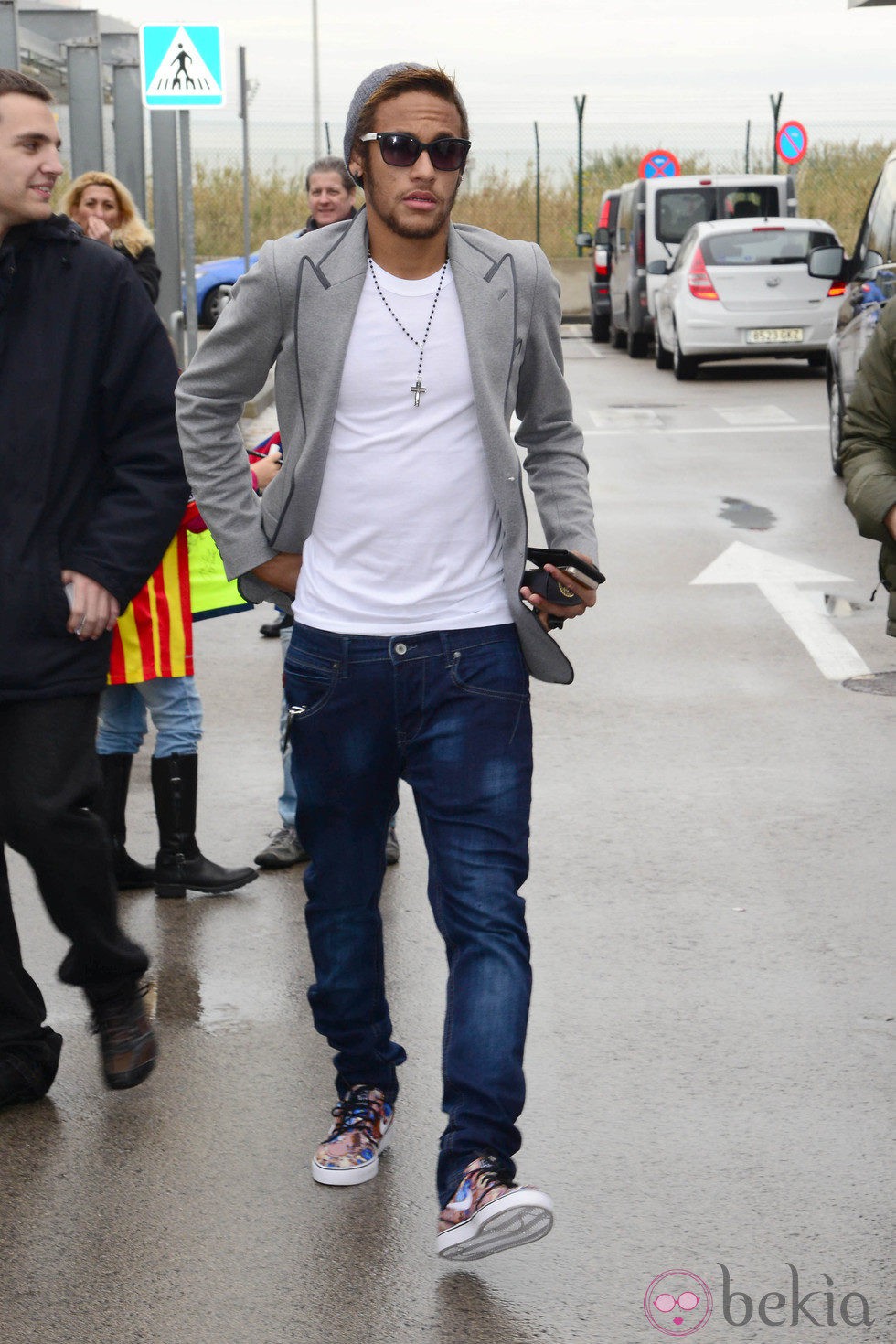 Neymar antes de viajar a Zurich para la gala del Balón de Oro 2013