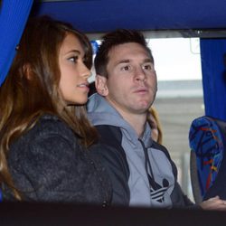 Leo Messi y Antonella Roccuzzo antes de viajar a Zurich para la gala del Balón de Oro 2013