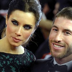 Pilar Rubio y Sergio Ramos a su llegada a la entrega del Balón de Oro 2013