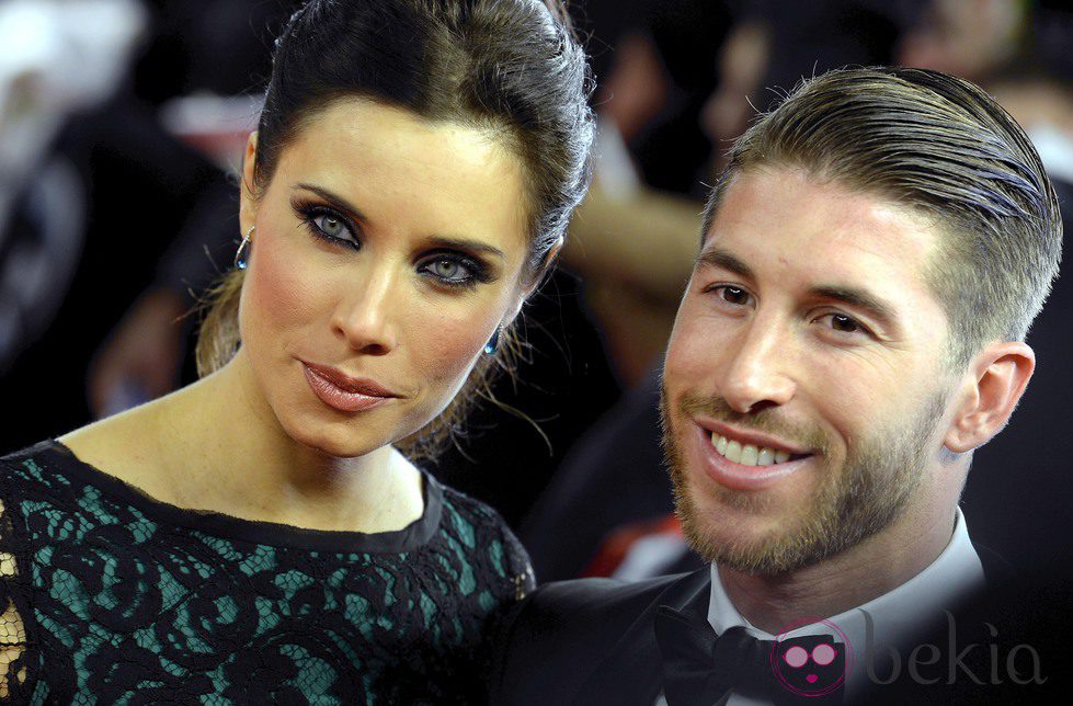 Pilar Rubio y Sergio Ramos a su llegada a la entrega del Balón de Oro 2013