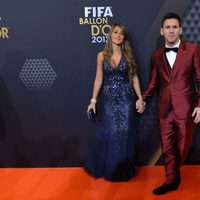 Leo Messi y Antonella Roccuzzo en la entrega del Balón de Oro 2013