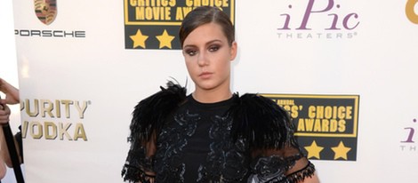 Adèle Exarchopoulos en la alfombra roja de los Critics' Choice Movie Awards 2014