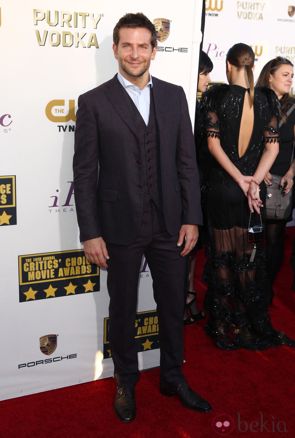 Bradley Cooper en la alfombra roja de los Critics' Choice Movie Awards 2014