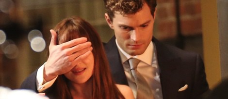 Dakota Johnson y Jamie Dornan en el rodaje de 'Cincuenta Sombras de Grey'