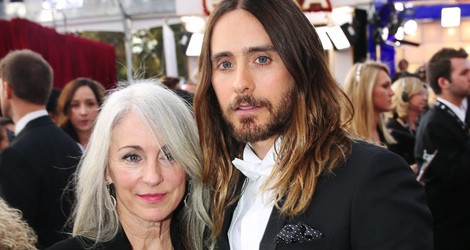 Jared Leto con su madre en los Premios del Sindicato de Actores 2014