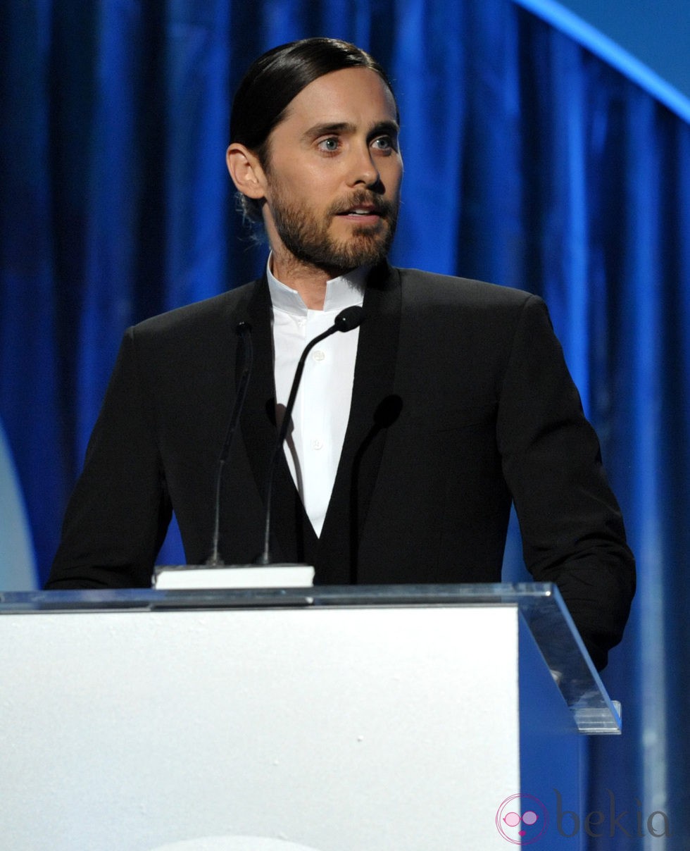 Jared Leto presentando un premio en los Producers Guild Awards 2014