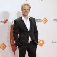 Jimmy Shaw en el estreno del último episodio de 'El tiempo entre costuras'