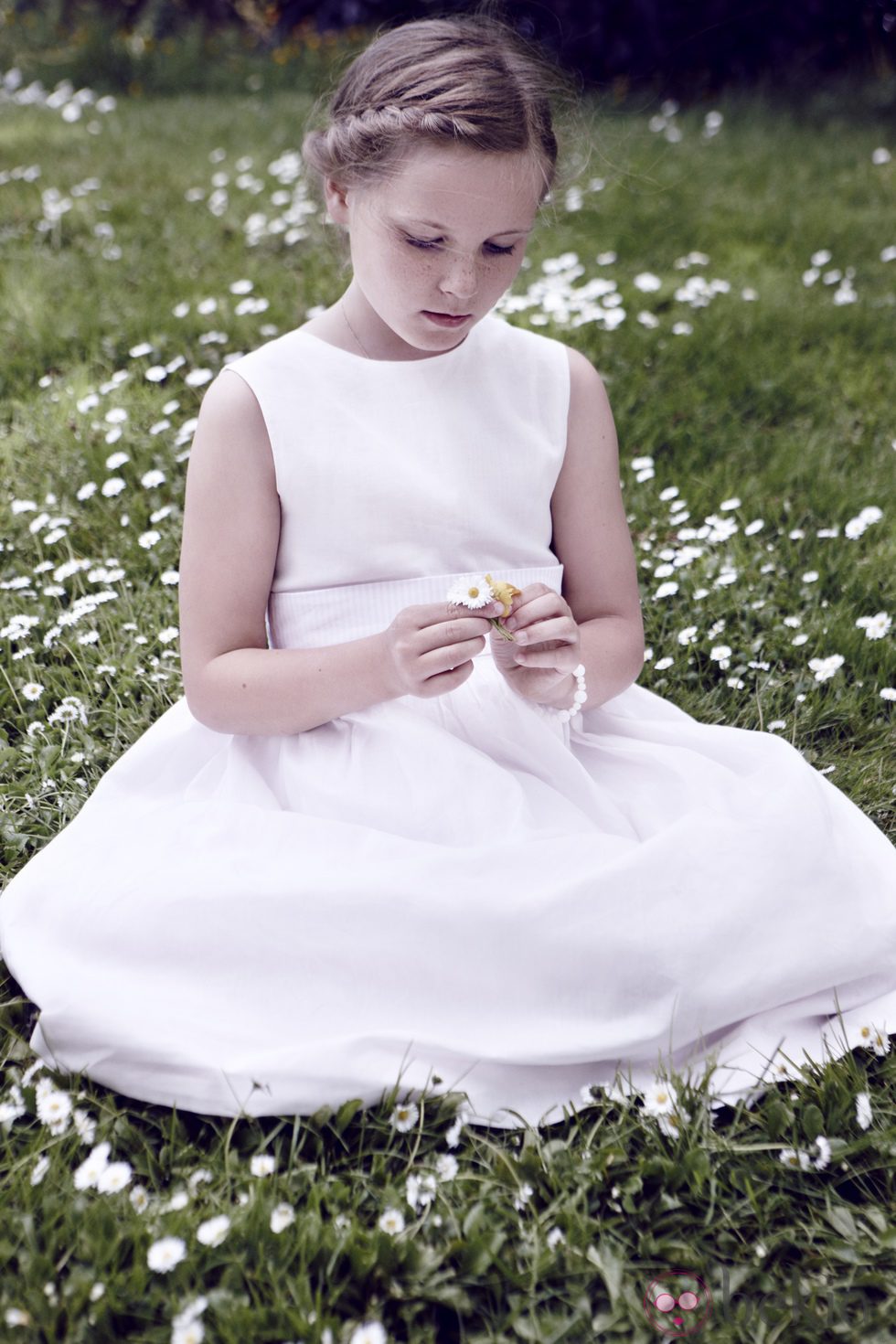 Ingrid Alexandra de Noruega posa en el jardín por su 10 cumpleaños