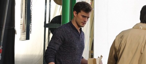 Jamie Dornan en un momento del rodaje de 'Cincuenta Sombras de Grey'