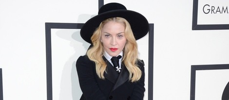 Madonna en la alfombra roja de los Grammy 2014