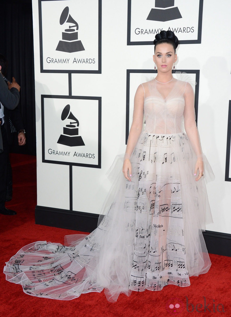 Katy Perry en la alfombra roja de los Grammy 2014