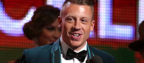 Macklemore recogiendo su galardón en los Grammy 2014