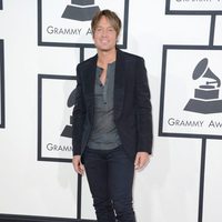 Keith Urban en la alfombra roja de los Grammy 2014