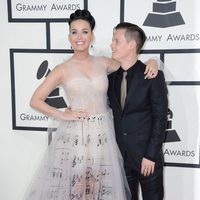 Katy Perry y su hermano David Hudson en los Grammy 2014