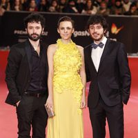 Rodrigo Sorogoyen, Aura Garrido y Javier Pereira en la alfombra roja de los Premios Feroz 2014