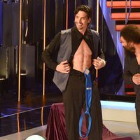 Felipe López presume de abdominales en la primera gala de '¡Mira quién baila!'