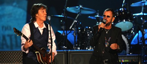 Paul McCartney y Ringo Starr juntos en los Grammy 2014