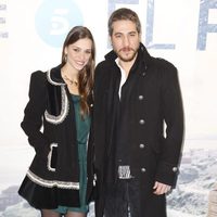 Alberto Ammann y Clara Méndez-Leite en el estreno de la serie 'El Príncipe'