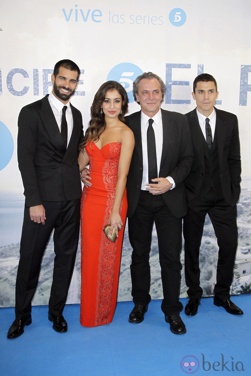 Rubén Cortada, Hiba Abouk, José Coronado y Álex González en el estreno de la serie 'El Príncipe'