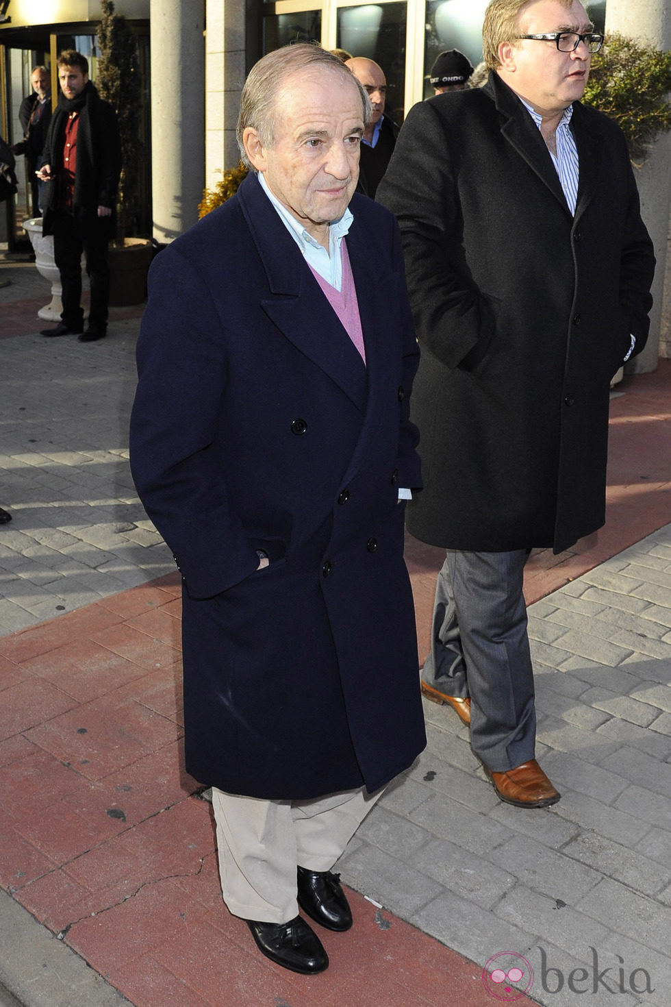 José María García en el tanatorio de Luis Aragonés