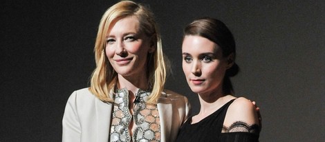 Rooney Mara entrega a Cate Blanchett el premio de honor del Festival de Santa Barbara