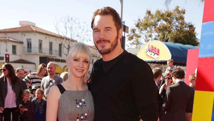 Anna Faris y Chris Pratt en el estreno de 'La Lego Película'