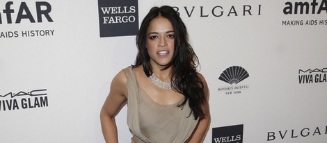 Michelle Rodriguez en la gala amfaAR 2014 de Nueva York