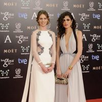 Sandra Martín y Arantxa Martín en la alfombra roja de los Goya 2014