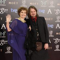 Assumpta Serna y Scott Cleverdon en los Goya 2014