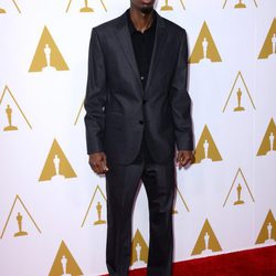 Barkhad Abdi en el almuerzo de los nominados a los Oscar 2014