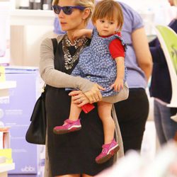 Elsa Pataky de compras en Los Angeles con su hija India Rose