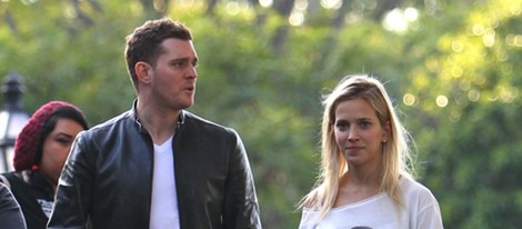 Michael Bublé y Luisana Lopilato en Disneyland