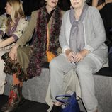 Paola Dominguin y Lucía Bosé en el desfile de Francis Montesinos en Madrid Fashion Week otoño/invierno 2014/2015