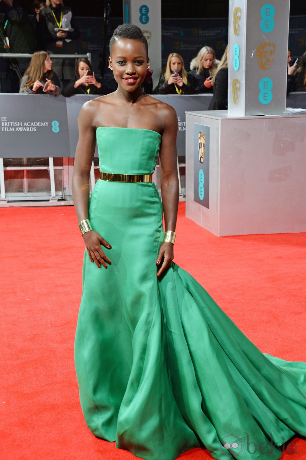 Lupita Nyong'o en los Premios BAFTA 2014