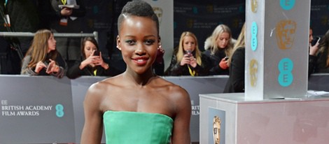 Lupita Nyong'o en los Premios BAFTA 2014