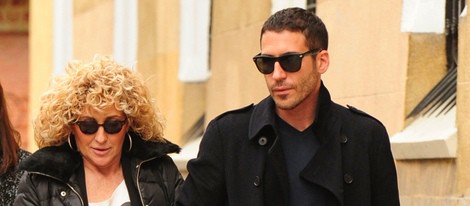 Miguel Ángel Silvestre con su madre María Lidón tras romper con Blanca Suárez