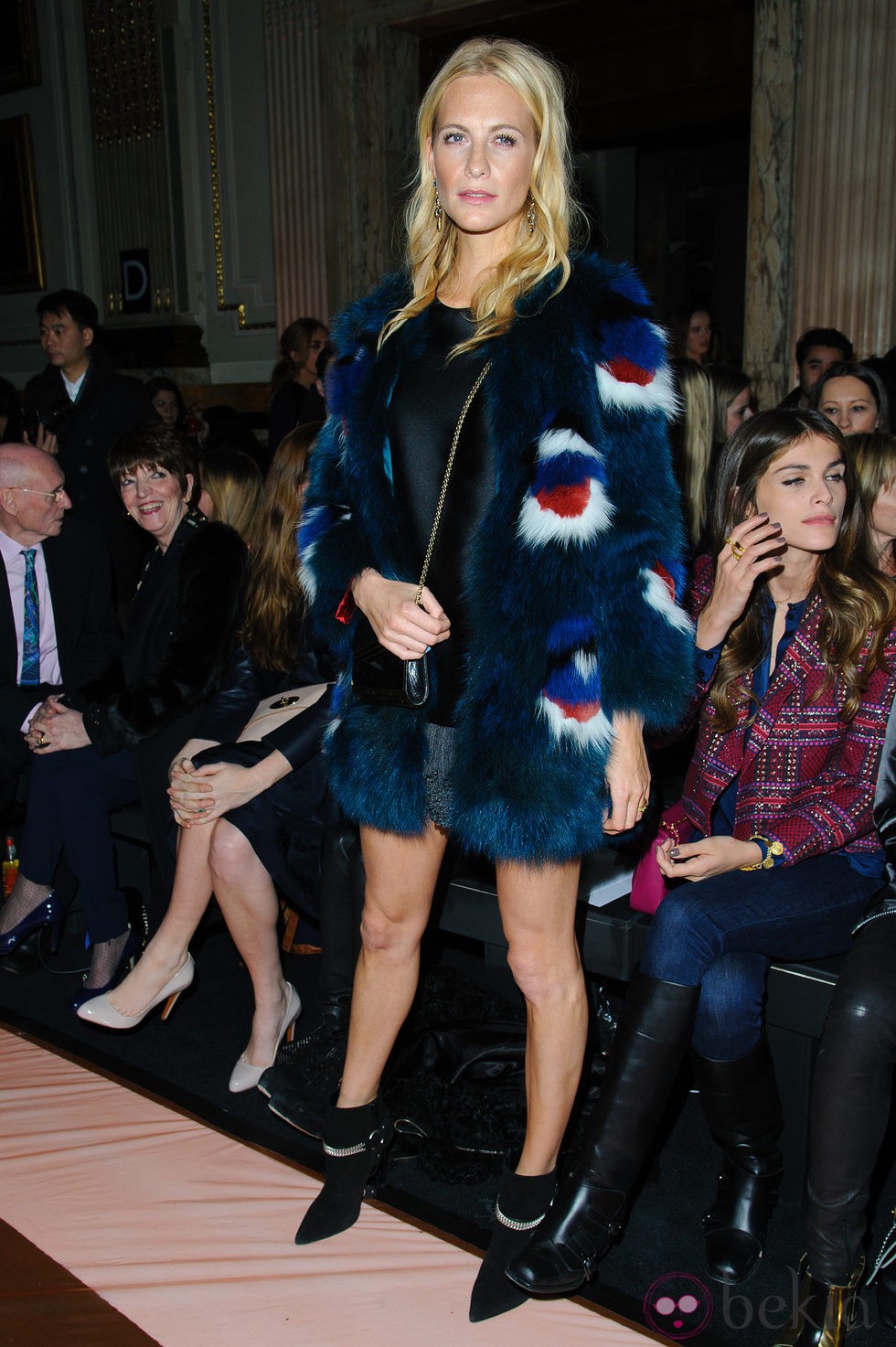 Poppy Delevingne en el front row de la Semana de la Moda de Londres 2014