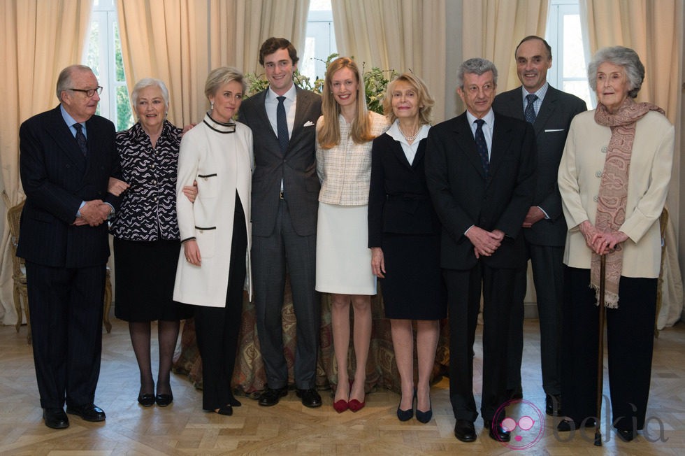 Amadeo de Bélgica y Lili Rosboch con sus padres y abuelos en su compromiso