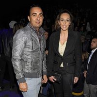 Rocío Carrasco y Fidel Albiac en el desfile de Hannibal Laguna en Madrid Fashion Week 2014